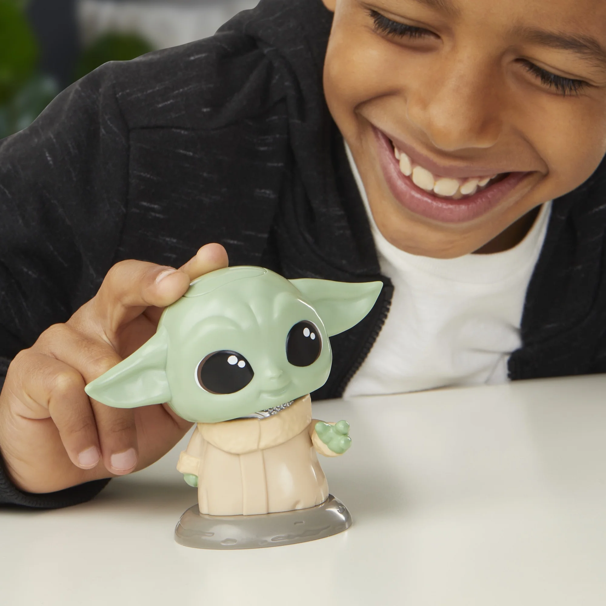 Star Wars Droidables Grogu, Star Wars Electronic Figure, Interactive Toys (4"") - Image 2